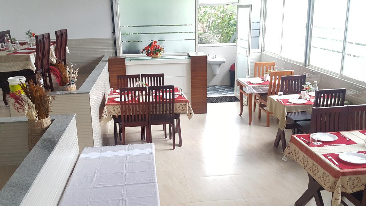 蒙纳 Tree Blanche酒店 外观 照片